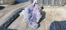 Load image into Gallery viewer, Grape Agate