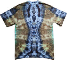 Load image into Gallery viewer, Large Short-sleeved Shirt
