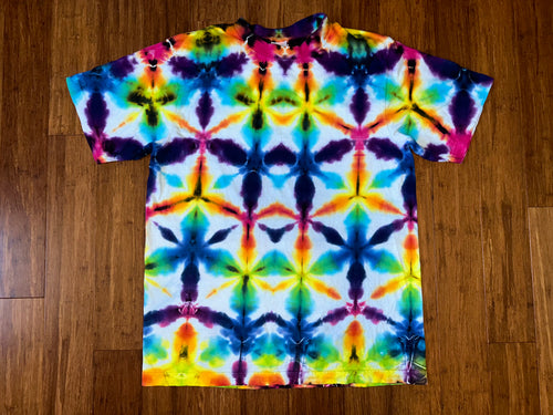 Medium short-sleeved shirt