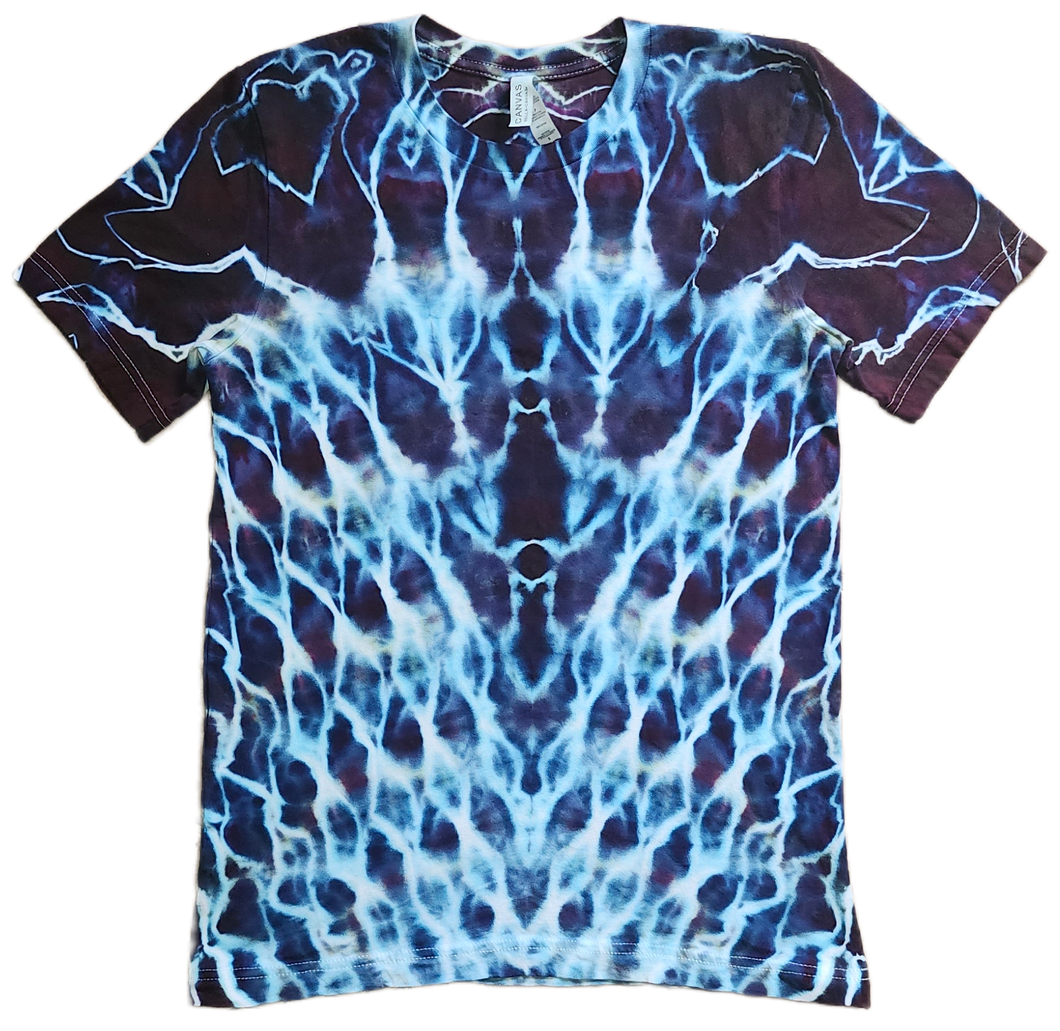 Small short-sleeved shirt